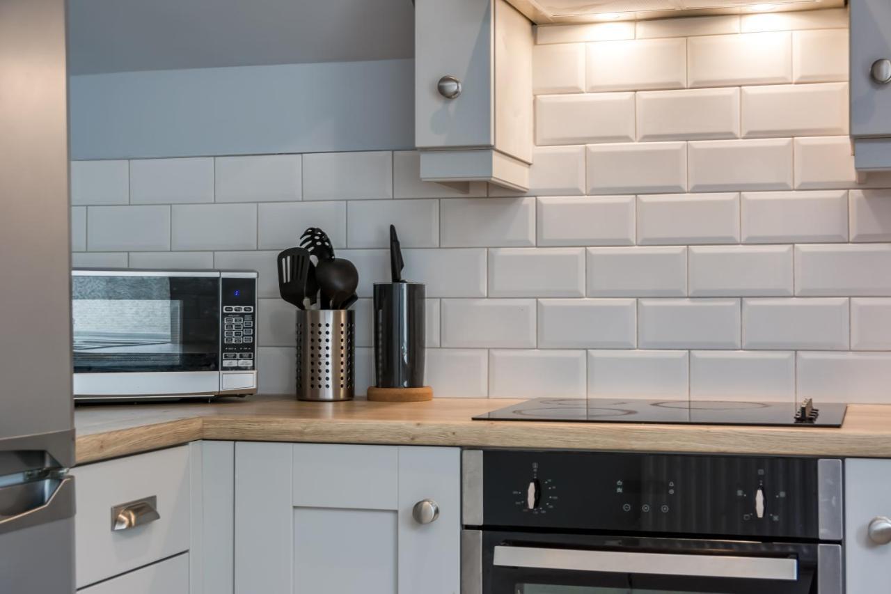 Stylish Home With Smart Technology Белфаст Екстер'єр фото